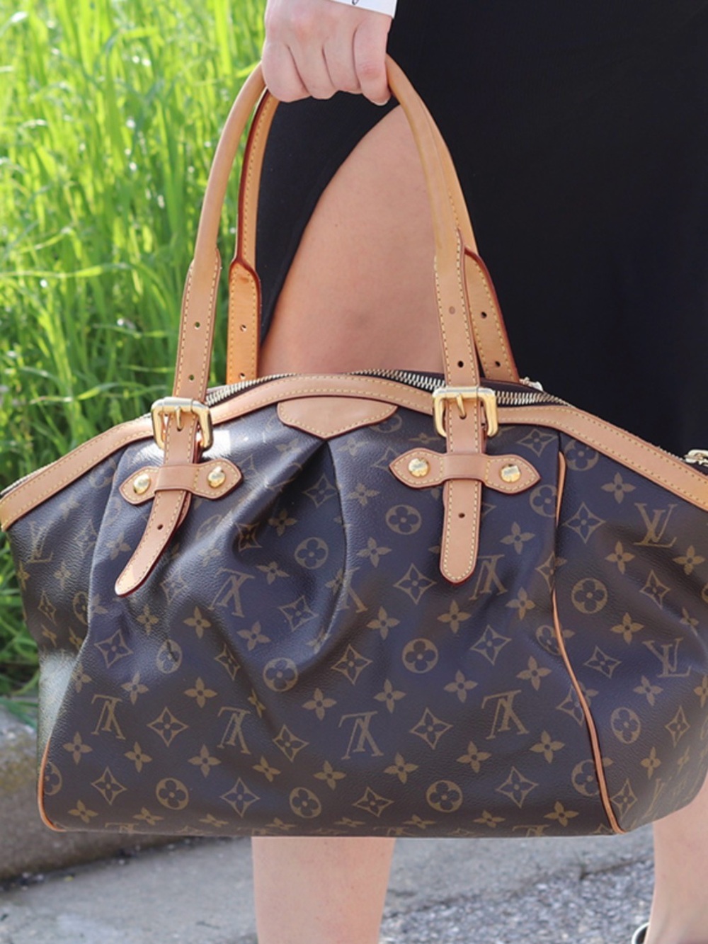 Authentic Louis Vuitton Tívoli GM